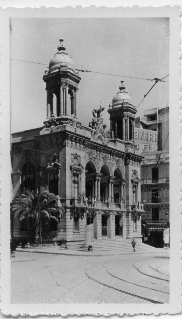 le theatre municipal.jpg